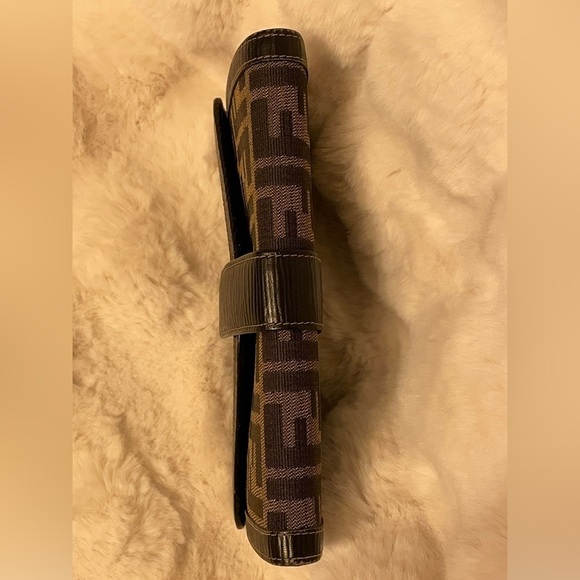 FENDI ZUCCA WALLET FENDI SIGNATURE CANVAS CLUTCH FENDI WRISTLET FENDI BAG - Picture 10 of 17